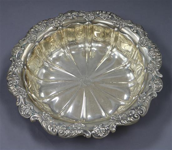 A sterling silver fruit bowl, 11 oz.